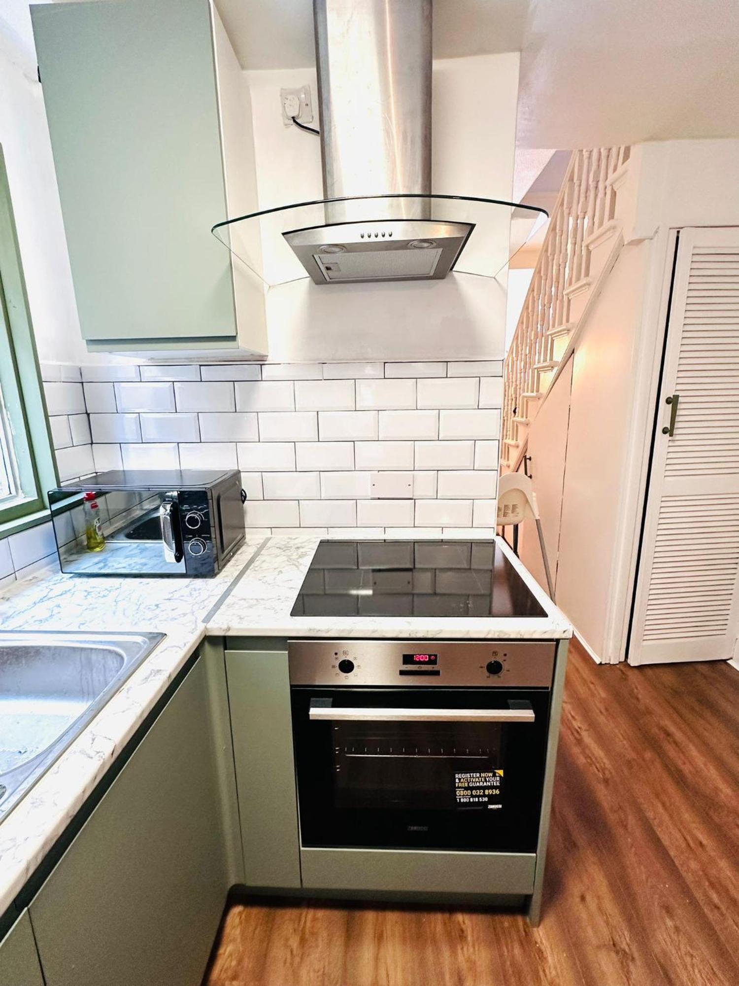 Charming, Renovated Residence In Willesden Green London Exterior photo